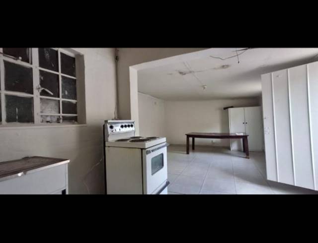 3 BEDROOM HOUSE FOR SALE IN WYCHWOOD